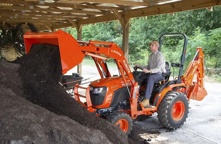 Performance-Matched Kubota-Built LA435 Swift-Tach Loader Performance-Matched Kubota-Built LA435 Swift-Tach Loader